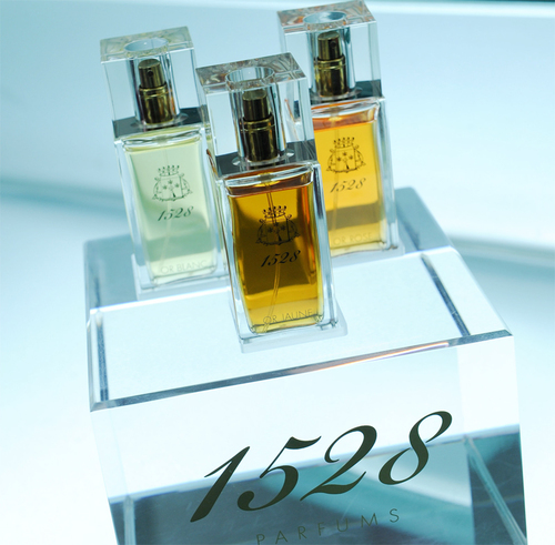 1528-Parfums.jpg