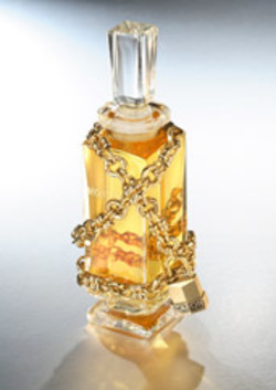Caron Is Beating The Recession With Ales Groupe {Fragrance News}