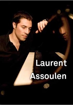 Laurent Assoulen at the Châtelet Theater in Paris, June 8, 2009: Olfactory Music Concert {Scented Paths & Fragrant Addresses - Perfume & Art}