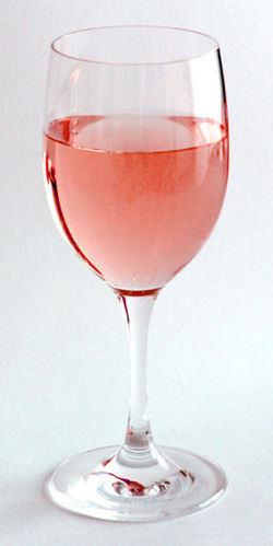 Rosé Wine Will Not Be Changed by EU Legislation {Fragrance News - Wine}