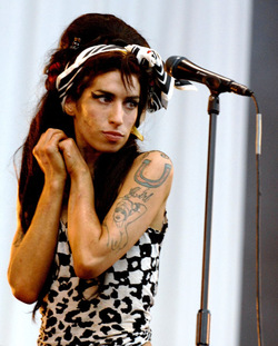 Amy Winehouse is Looking for a Perfume Deal but Refuses to Sell It {Fragrance News} {Celebrity Scents}