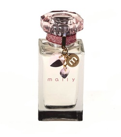 Mally: The Fragrance (2009): Sampaguita or Gamma-Decalactone Fantasy Tropical Soliflore {Perfume Review} {Celebrity Fragrance}