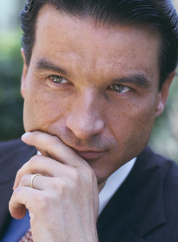 thierry-wasser-portrait.jpg