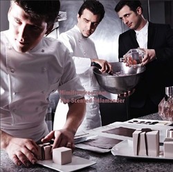Viktor & Rolf Order Cake for Flowerbomb's 5th Anniversary at Hotel Le Meurice {Fragrance News}
