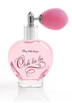 Victoria's Secret Ooh La La (2008): Not So Ditzy {Fragrance Review}