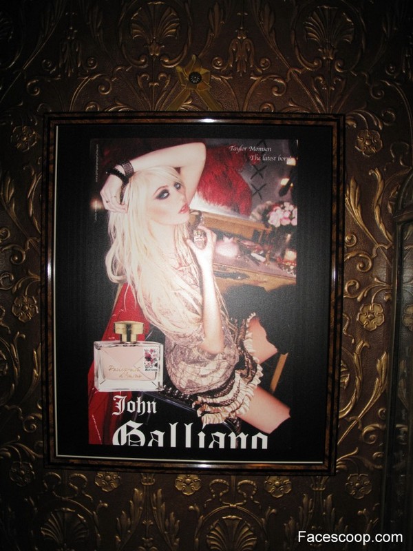 momsen-galliano-ad.jpg