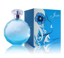 Josie Gibson Josie (2010) Breaks Records of Popularity {New Perfume} {Celebrity Fragrance}