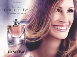 Lancôme La Vie est Belle (2012): Extremely Hard, Easy Signature {Perfume Review & Musings}