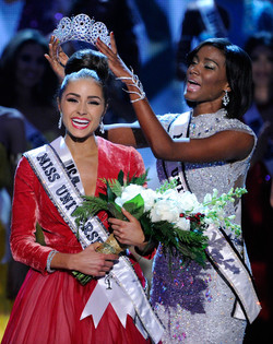 Miss Universe, Miss USA & Miss Teen USA to Have Own Brands of Perfume {Fragrance News} {Beauty Notes}