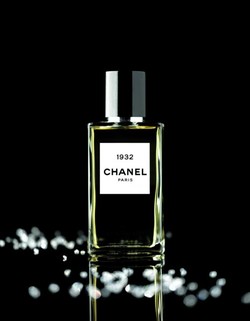 Chanel Bring to Scintillating Light a Forgotten Chapter of the History of the House with 1932 (2013) {New Perfume}
