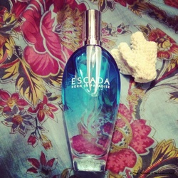 Escada Born in Paradise (2014) {Perfume Short (Review)}