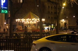 Strange Goings Around a Carousel - Etrange manège le soir du réveillon de Noël - 130 Street Photographies after the Paris Attacks {Paris Street Photo}