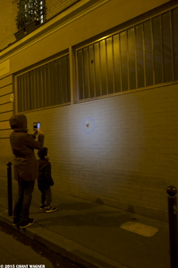 Shining the Light on November 13 - Projeter la lumière sur le 13 novembre - 130 Street Photographies after the Paris Attacks {Paris Street Photo} 