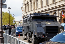 36, Quai des Orfèvres I, II, III on April 27, 2016 {Paris Street Photo}