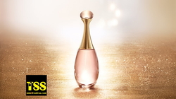 Dior j'adore Eau Lumière (2016) ≈ A Beautiful Incongruity {Perfume Review & Musings}