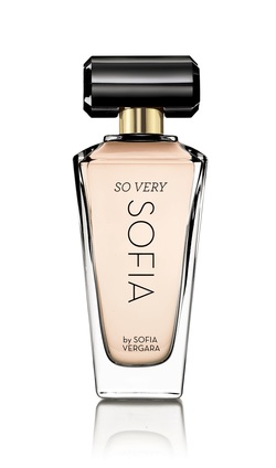 Avon X Sofia Vergara So Very Sofia (2016) {New Perfume} {Celebrity Fragrance} {Perfume Images & Ads}