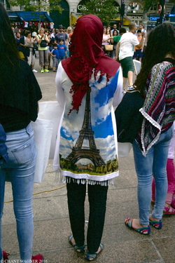Lady Eiffel - Dame Eiffel {Paris Street Photographer}{Fashion Notes}