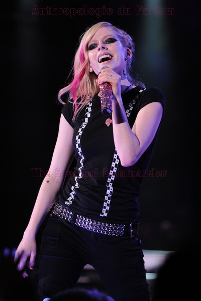 Avril-Lavigne-B.jpg