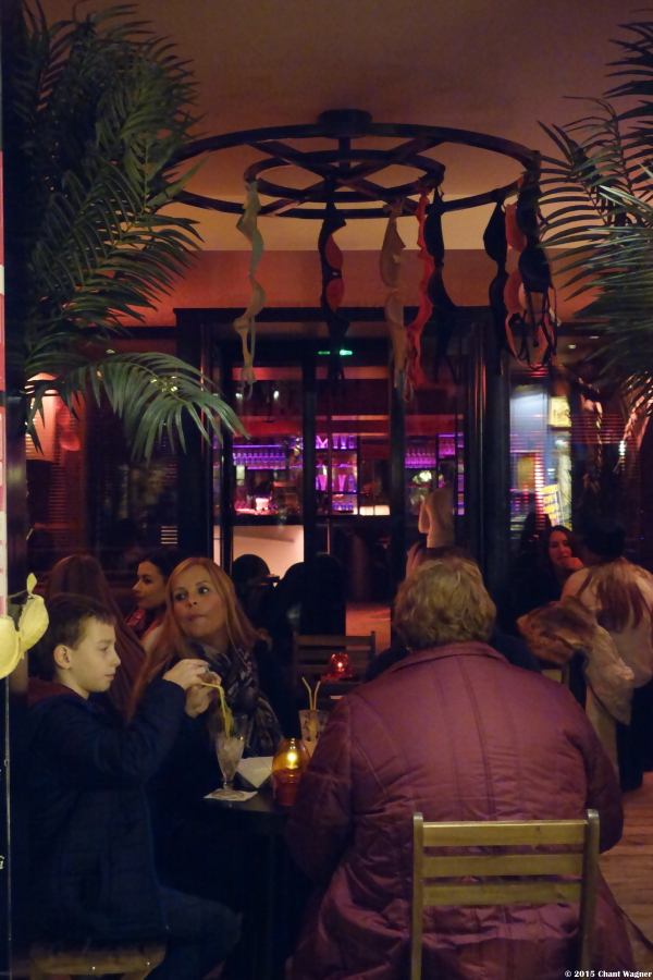 Bra_Bar_Paris.JPG