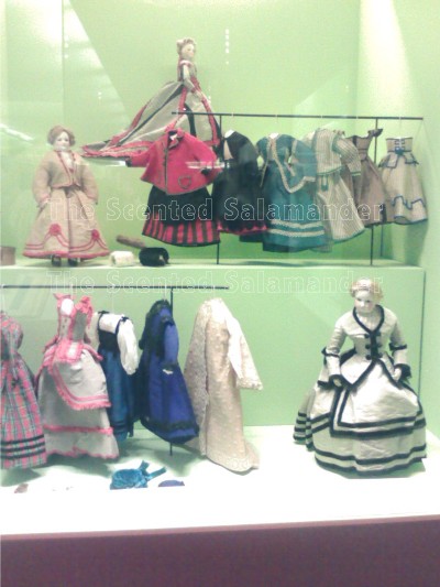 Crinolines-5-Poupee-B.JPG