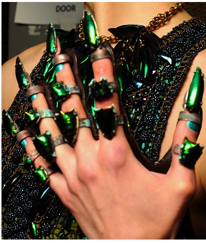 JPGaultier-nails-emerald.jpg