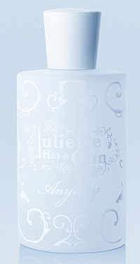 Juliette_has_a_gun_anyway_perfume.jpg