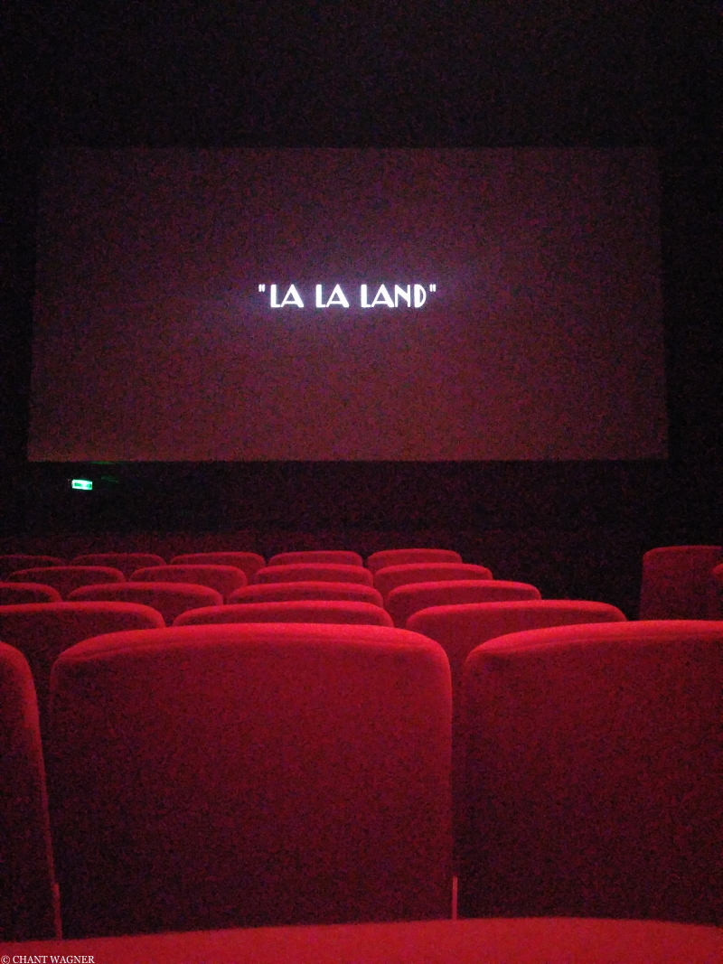 La_La_Land_movie_Paris.jpg