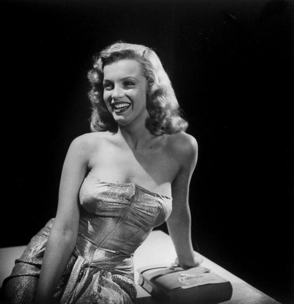 Marilyn_Monroe_1947.jpg