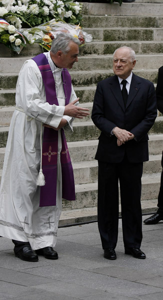 Saint-Laurent-Funeral-Berge.jpg