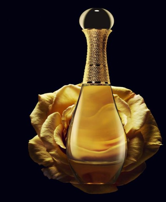 adore_Or_dior_perfume.jpg