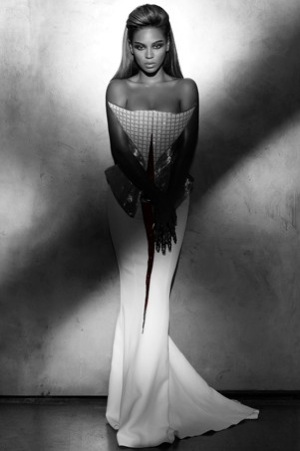 beyonce_in_thierry_mugler.jpg