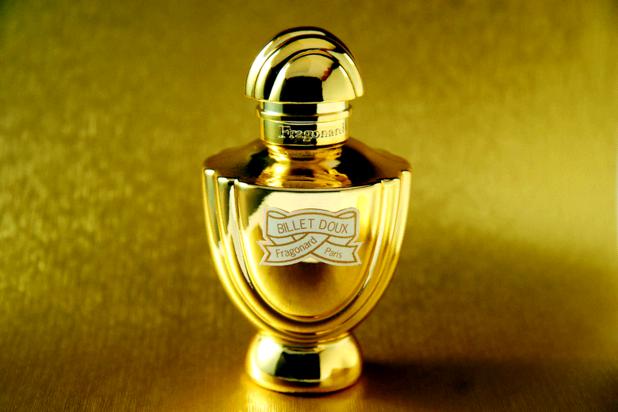 Best Perfumes - Best Fragrances and Perfumes from Around the World