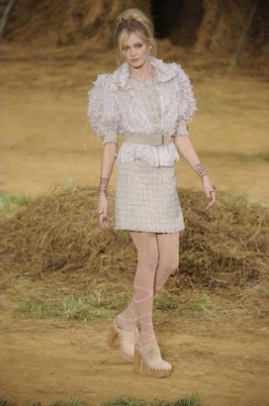 chanel-fall-09.jpg