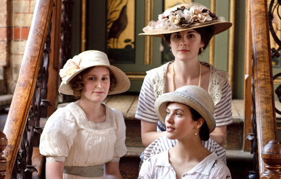 downton_abbey_sisters.jpg